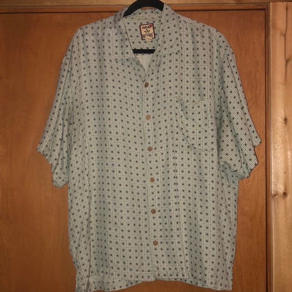 Tommy Bahama 100% silk men’s patterned button down shirt - Picture 1 of 8